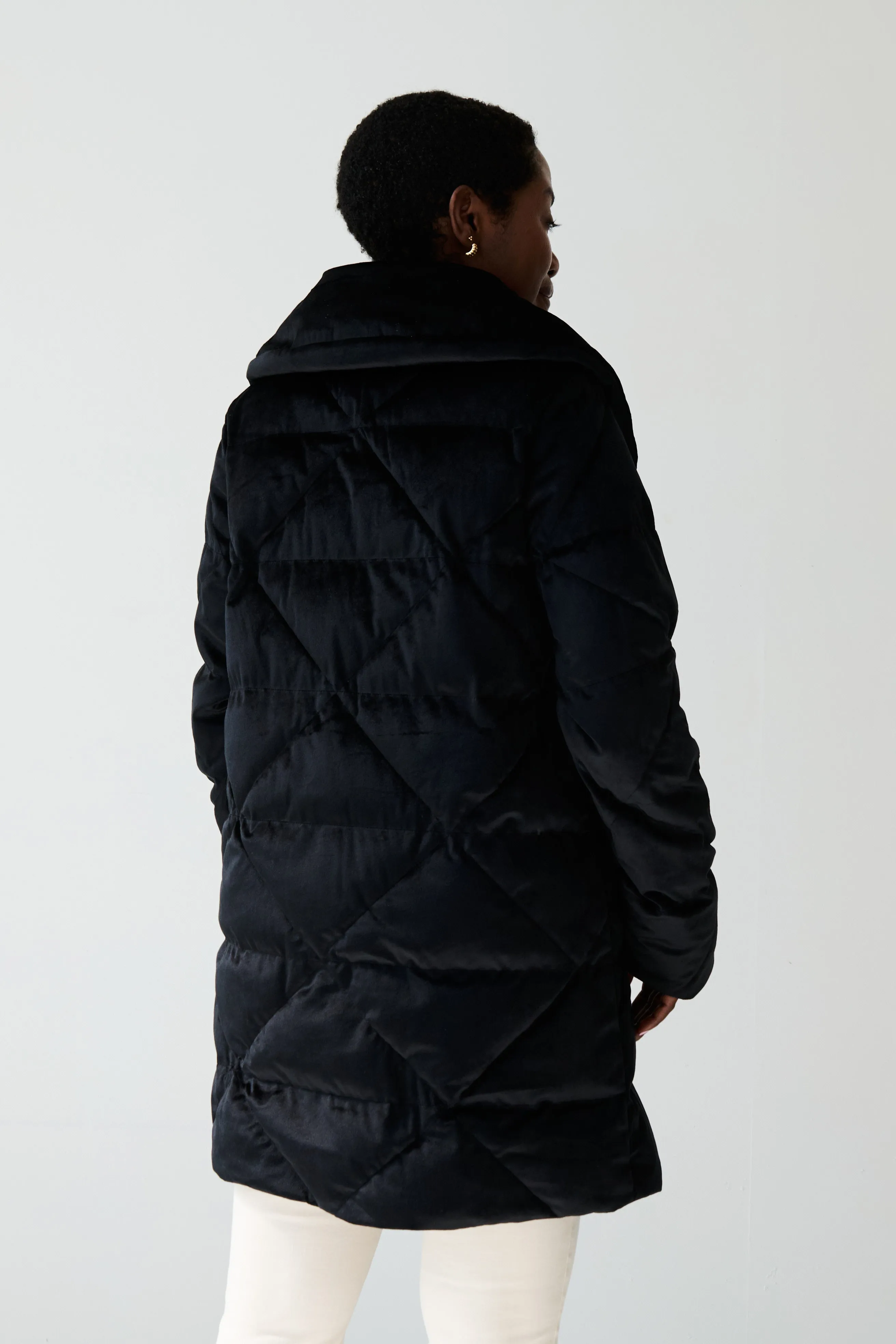 Alva Vegan Down Coat | Black Velvet