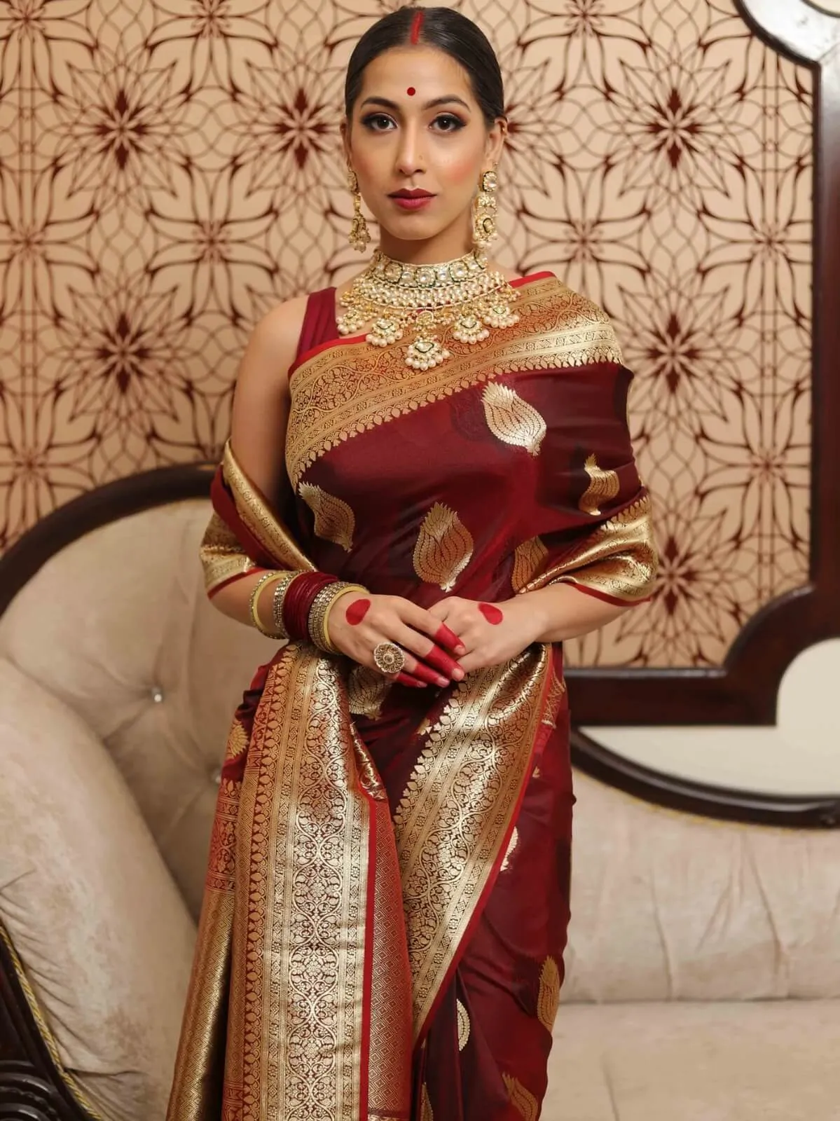 Charismatic Wine Soft Silk Saree With Verdant Blouse Piece