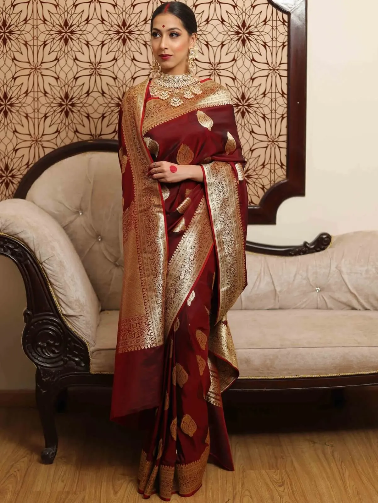 Charismatic Wine Soft Silk Saree With Verdant Blouse Piece