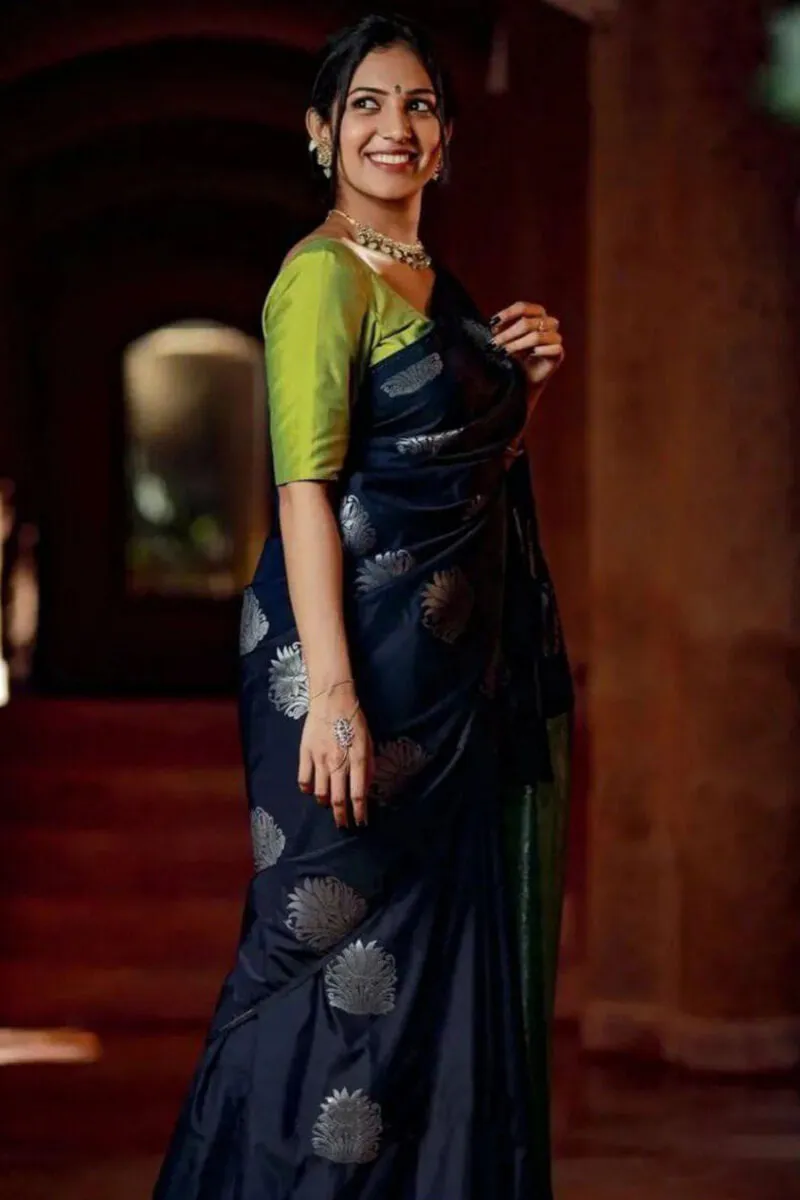 Elision Navy Blue Soft Silk Saree With Lissome Blouse Piece