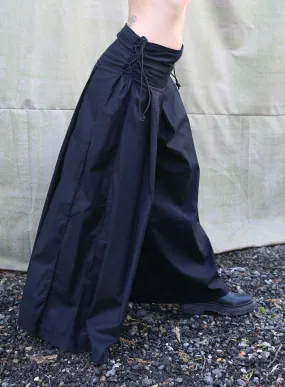 hakama woman popline