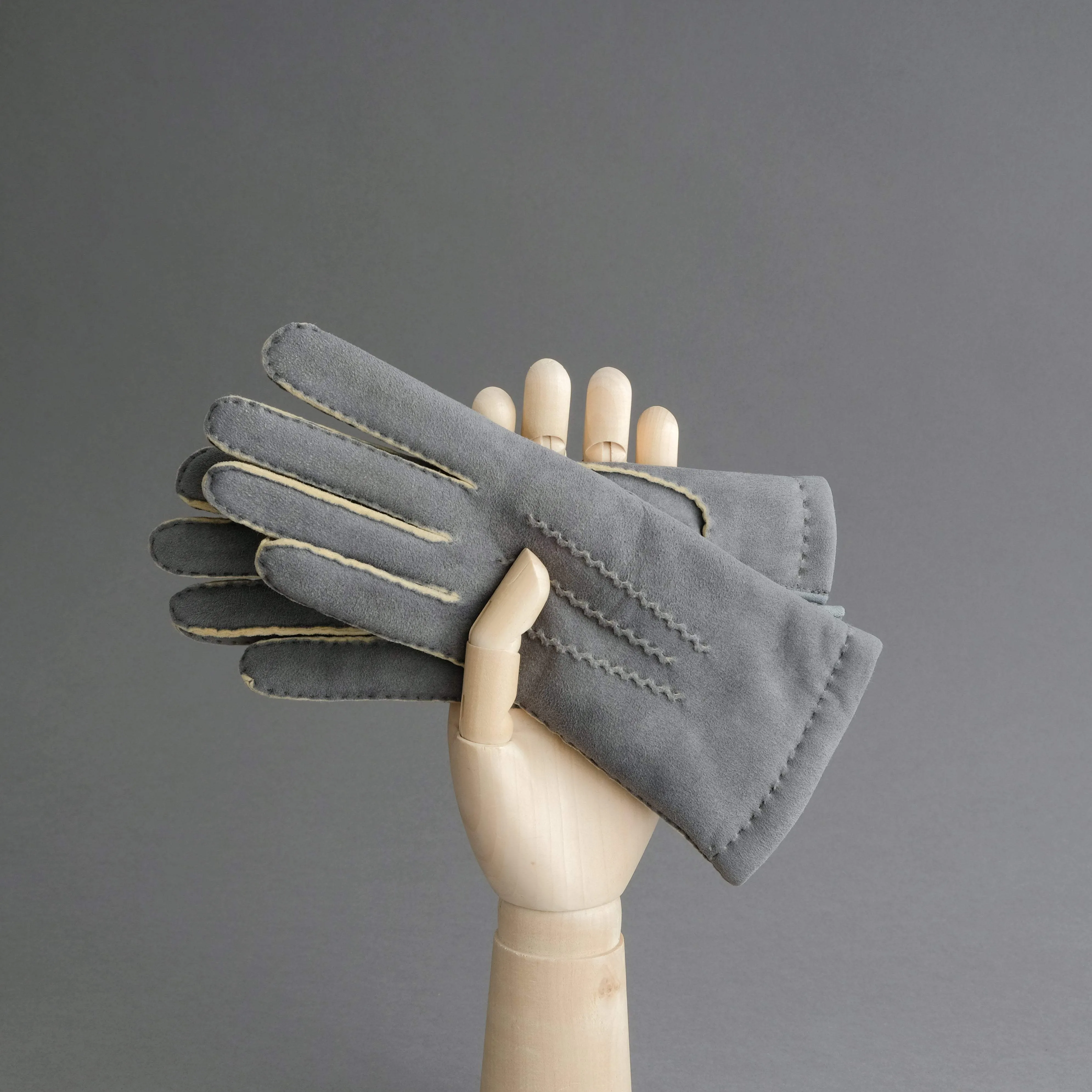 Ladies Gloves from Grey Doeskin with Cashmere Lining