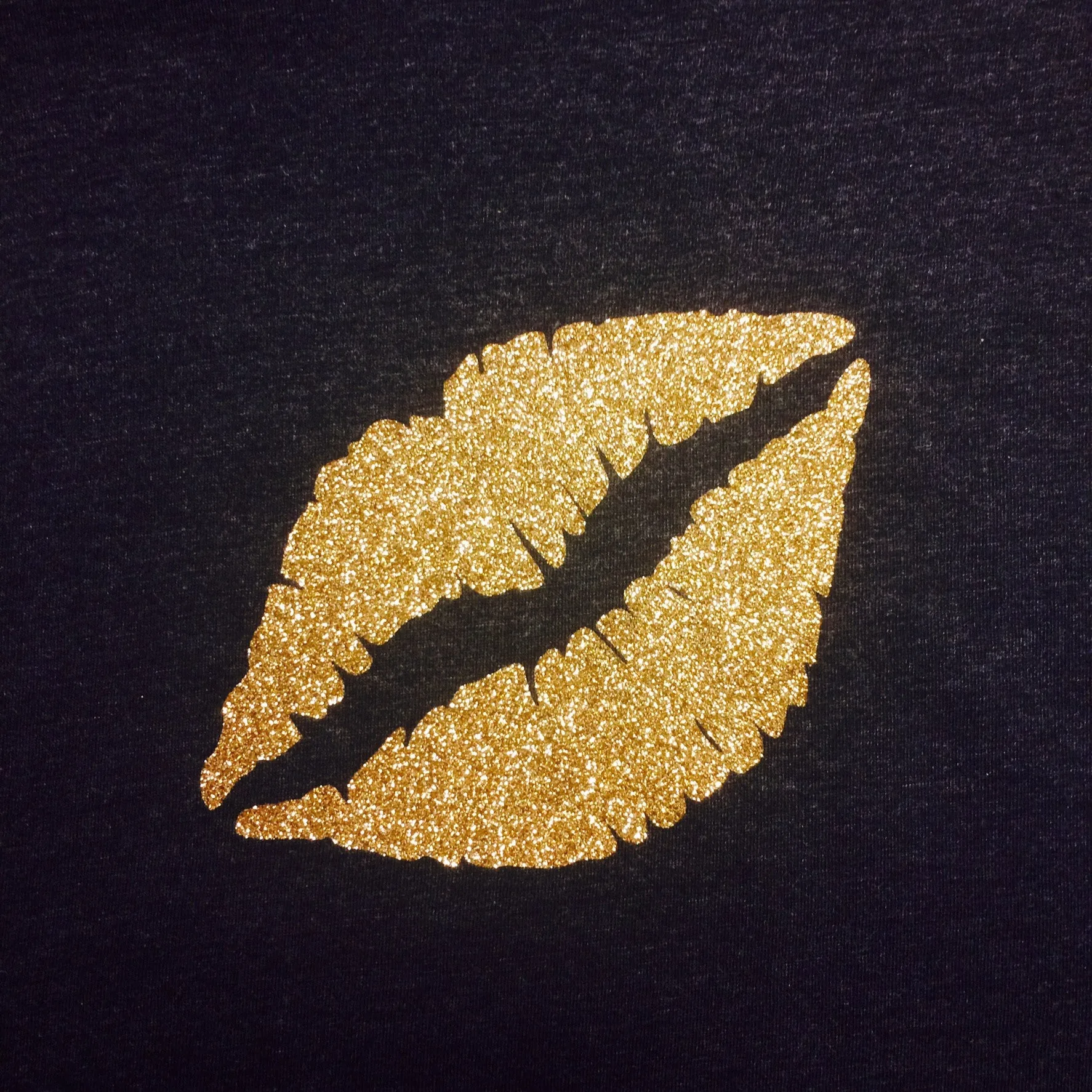 Lips Glitter Shirt