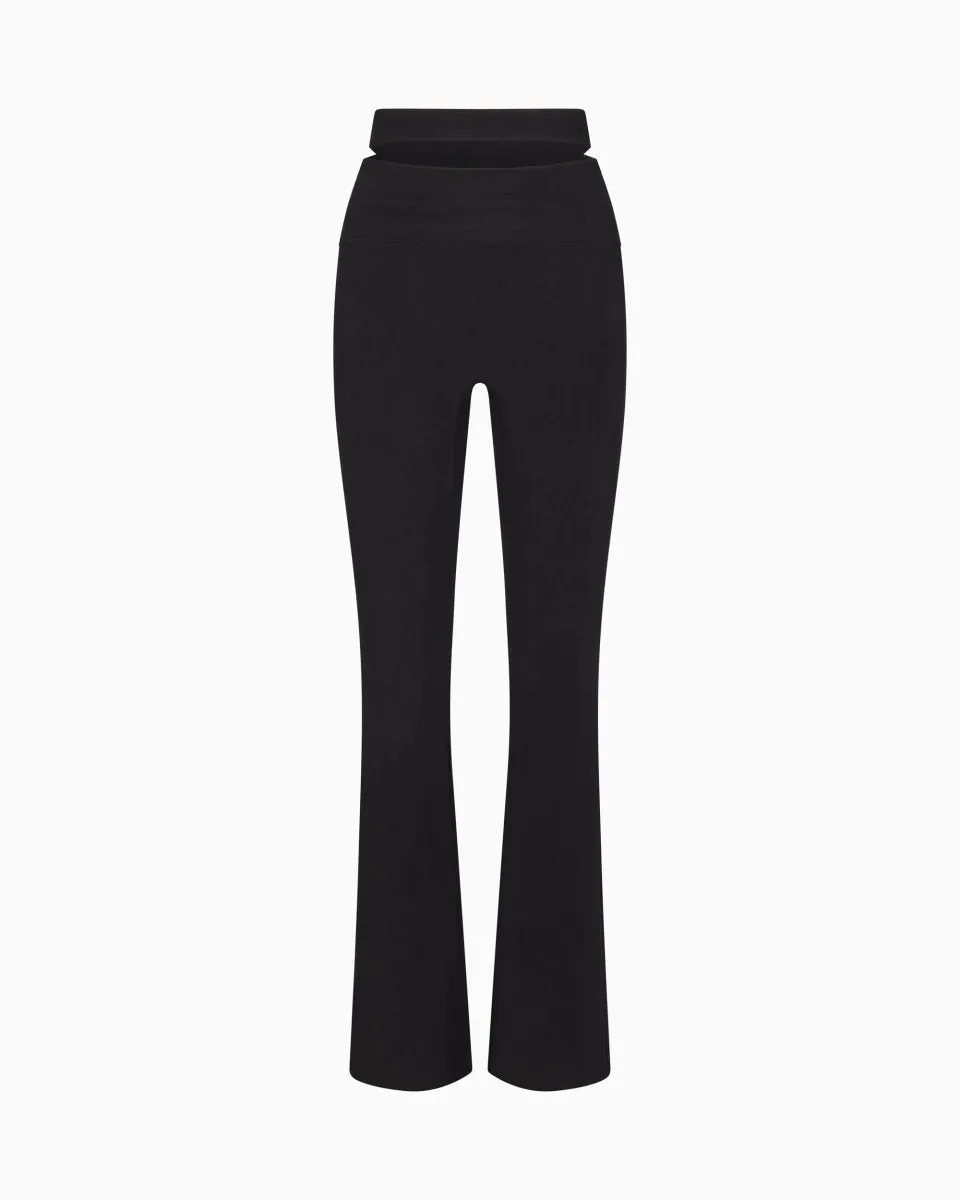 Mesh Stretch Cutout Foldover Pant | Black