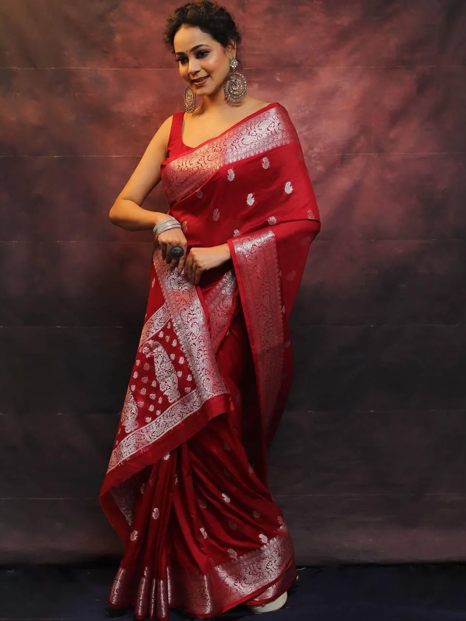Radiant Red Soft Silk Saree With Resonant Blouse Piece