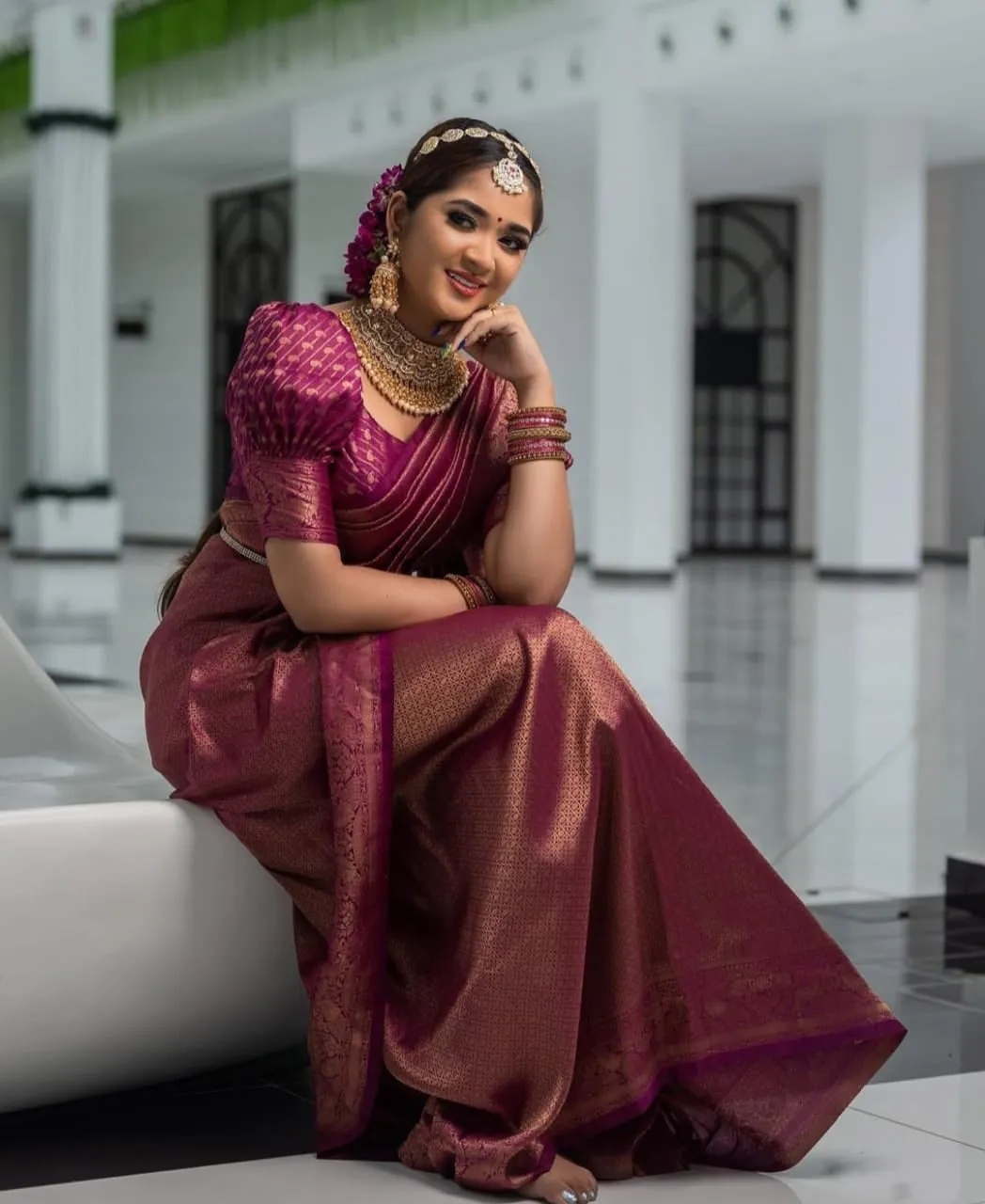 Symmetrical Purple Soft Silk Saree with Propinquity Blouse Piece