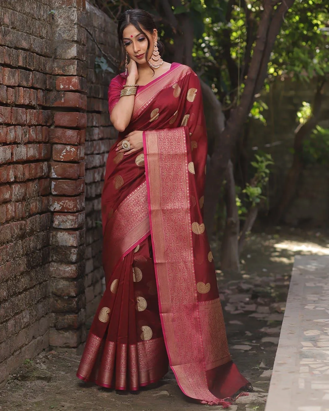 Trendy Wine Soft Silk Saree With Precious Blouse Piece